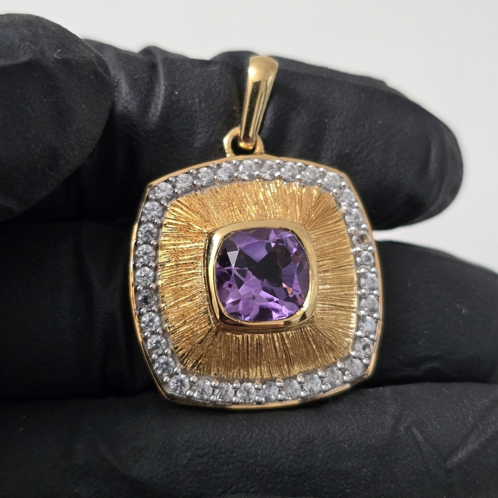 Watch Video / Sterling Silver 925 2.72 Cttw Amethyst Pendant